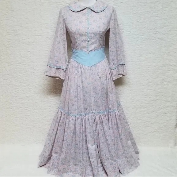 VINTAGE 1970s Purple Blue Bird Tie Waist Flare Sleeve Cottagecore Prairie Dress - Picture 4 of 15
